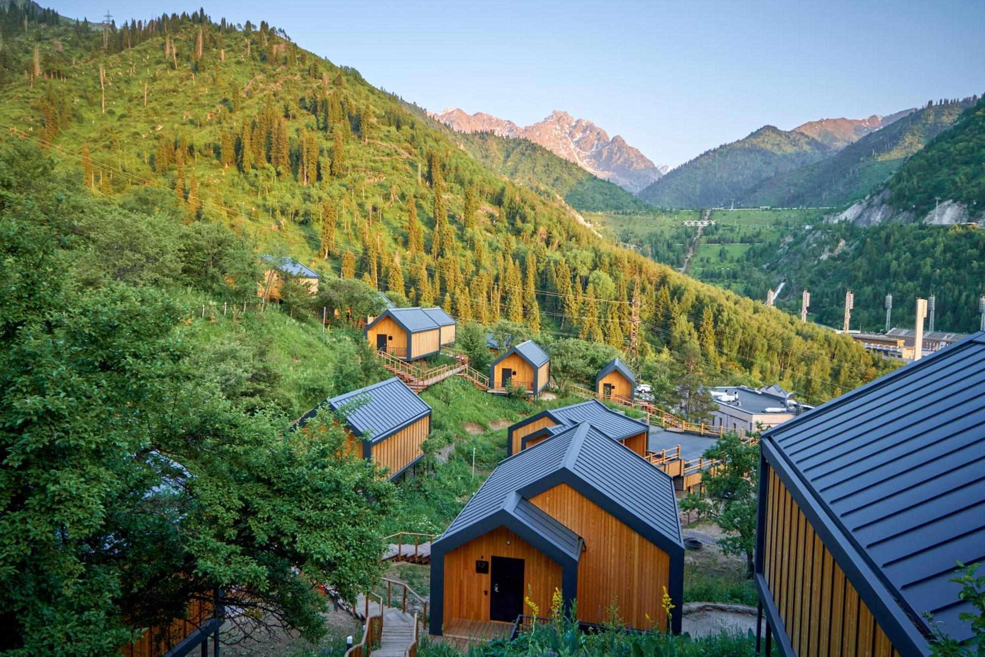 Qazaq Auyl Eco Hotel Almaty Exterior photo